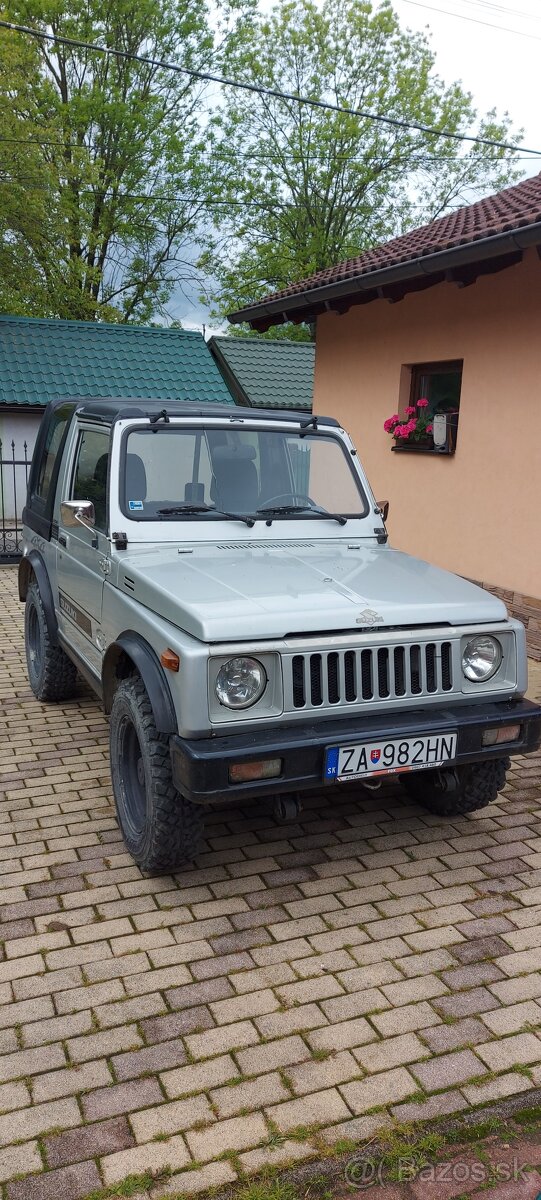 Suzuki Samurai