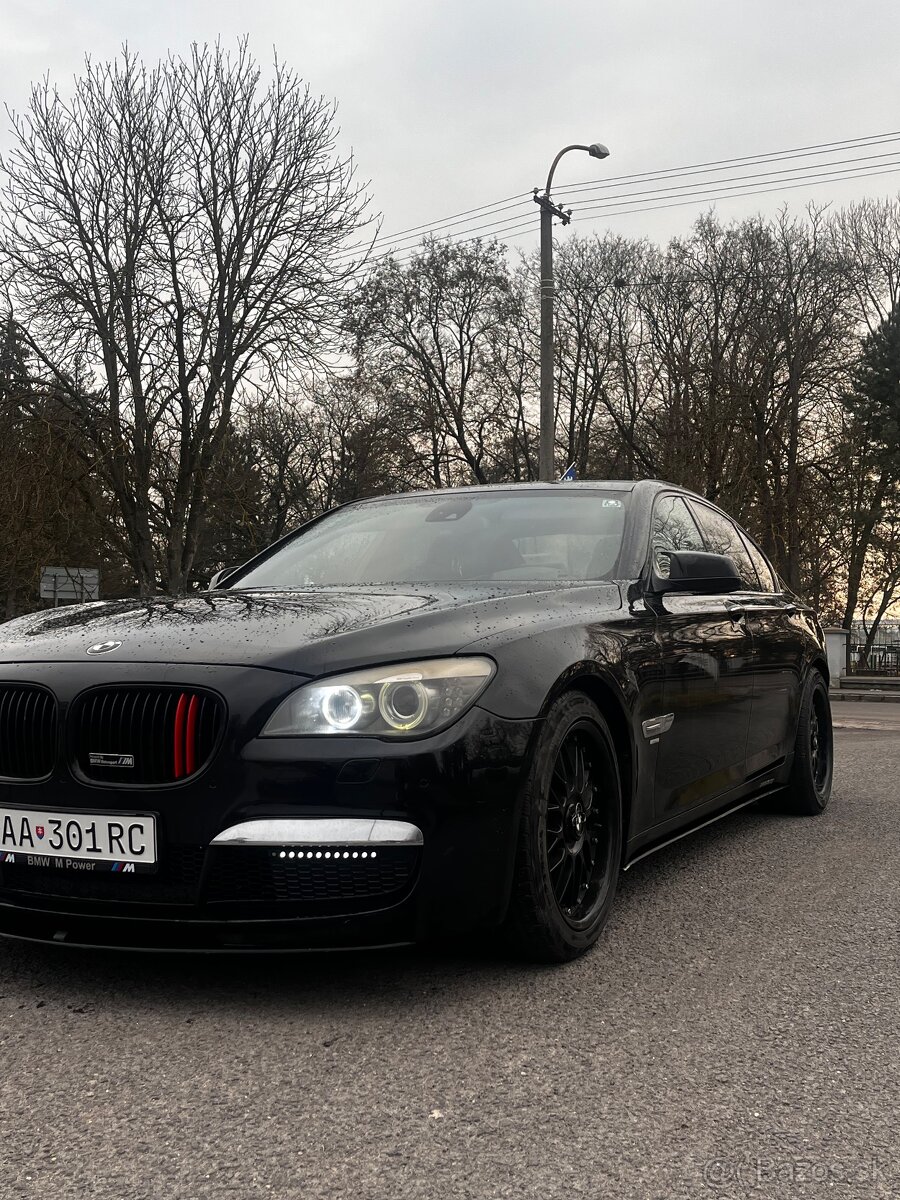 Predám BMW radu 7 (f01) s motorom 3.0d (180kw). Origo M pack
