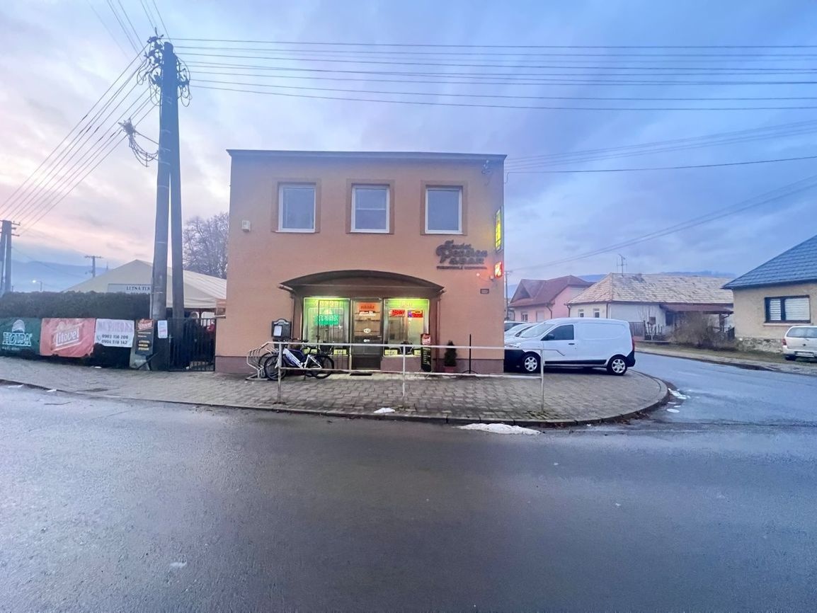 Exkluzívne na predaj zabehnutý penzión s barom po kompletnej