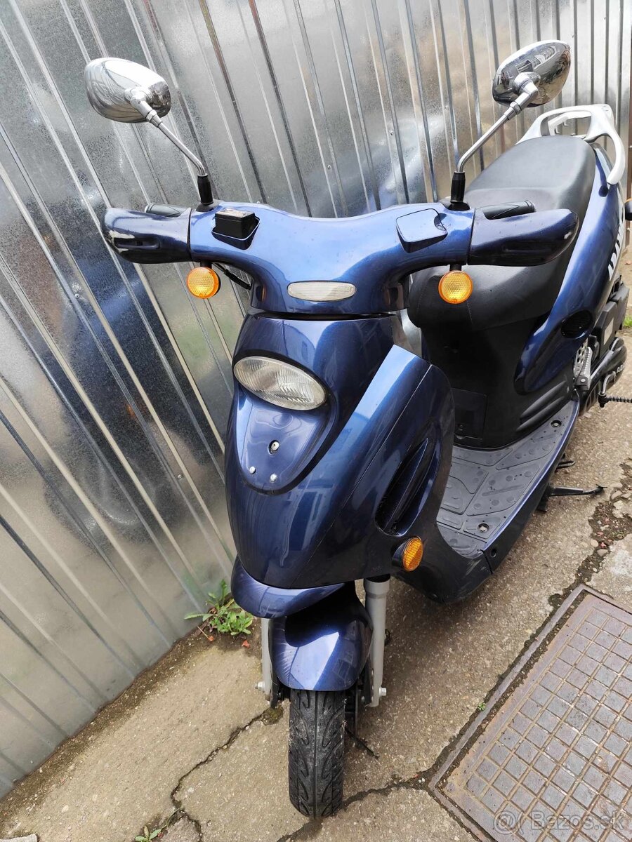 skúter Adams 125
