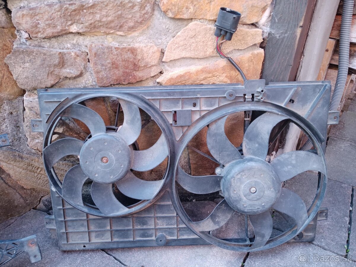 Dvojitý ventilátor chladenia motora Passat B6