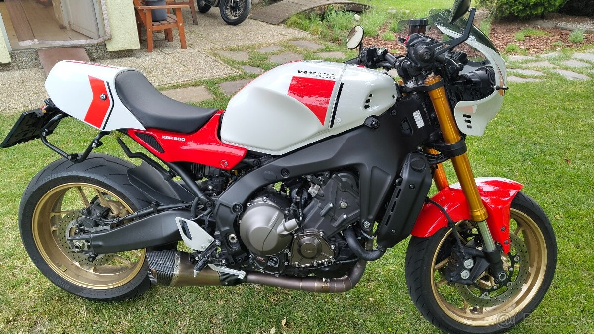 YAMAHA XSR 900