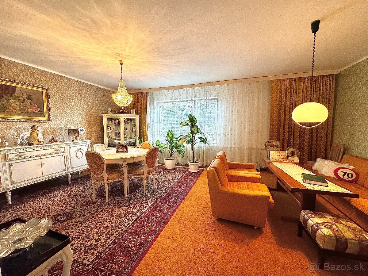 4 izbový byt o rozlohe 121 m2 v Rodinnom dome - FLOREÁT