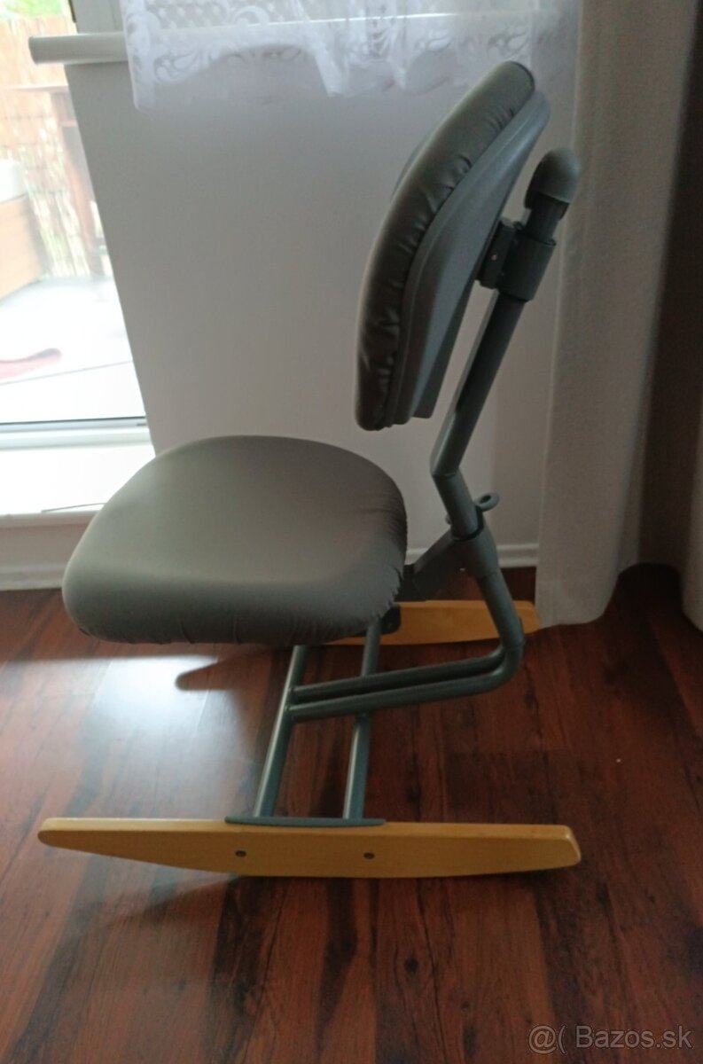 Rastúca stolička