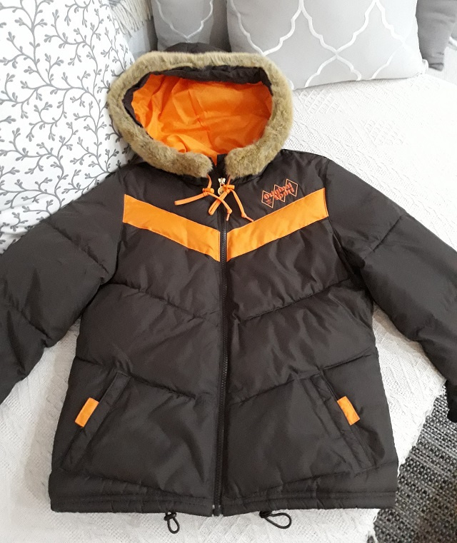 Predám ako novú dámsku zimnú vetrovku zn. Adidas