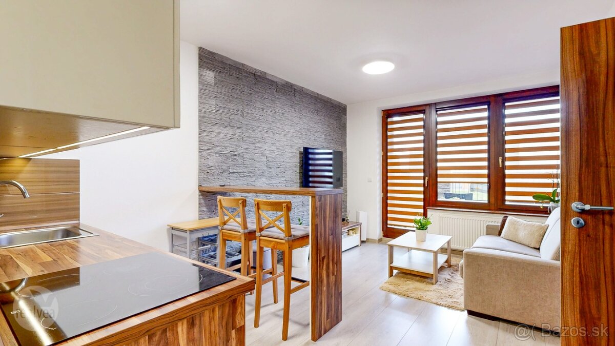 Apartmán s predzáhradkou a výhľadom na Tatry – Veľká Lomnica