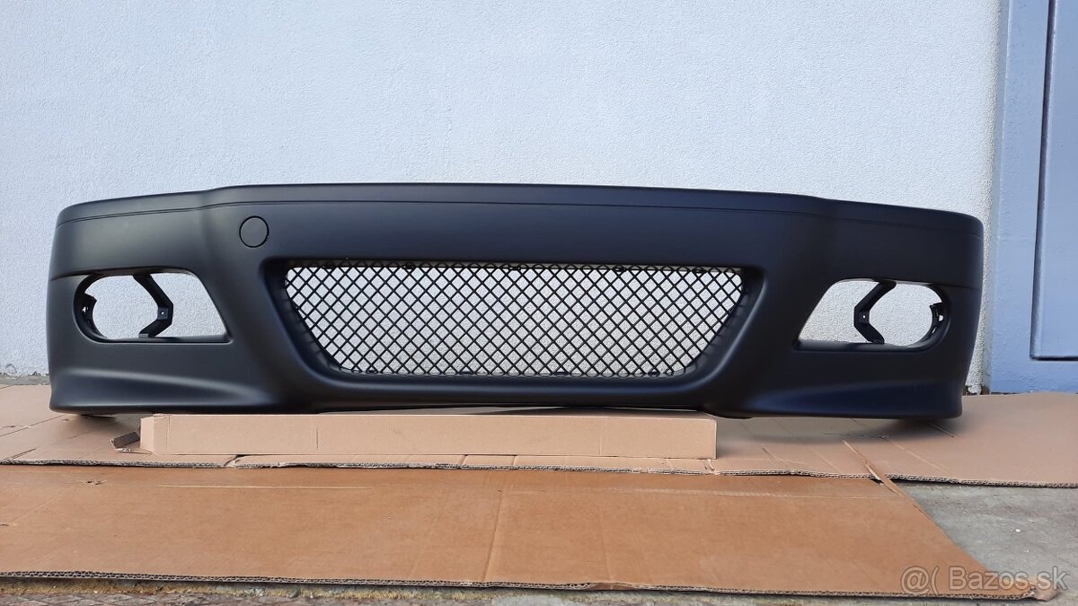Predny M3 naraznik pre BMW E46