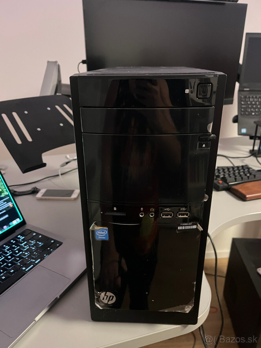 Predám stolný počítač HP - 30 €