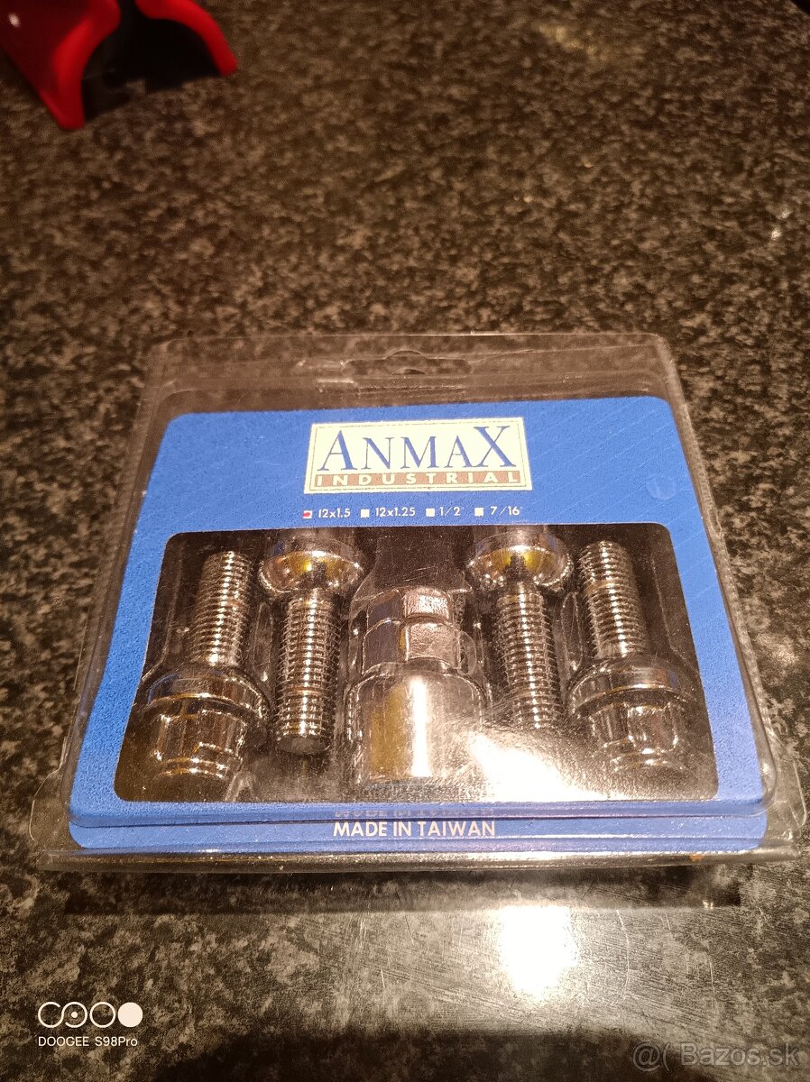 Bezpečnostné skrutky na kolesa