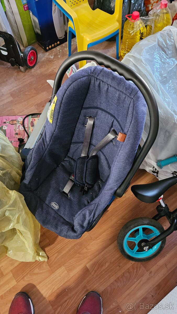 Detska autosedacka s vajickom Karwala 0-10kg + isofix zakla