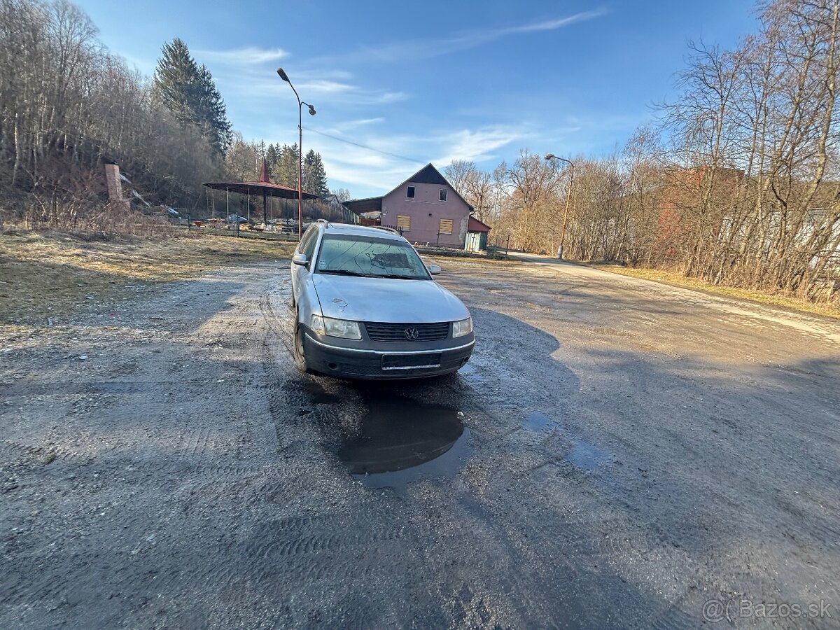 Volkswagen Passat 1.9 tdi 81kw afn Rozpredam na náhradné die