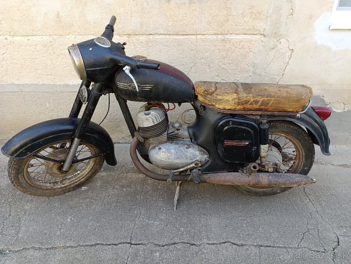 Jawa 350/360 panelka