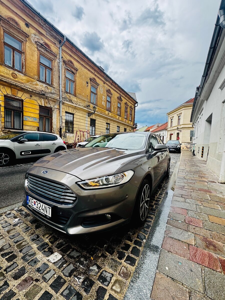 FORD MONDEO 2016 TOP