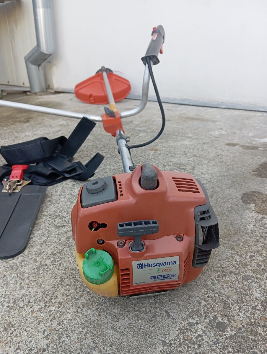 Krovinorez Husqvarna