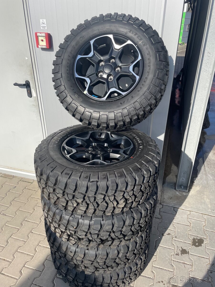 Jeep Wrangler r17 BF Goodrich 255/75 r17