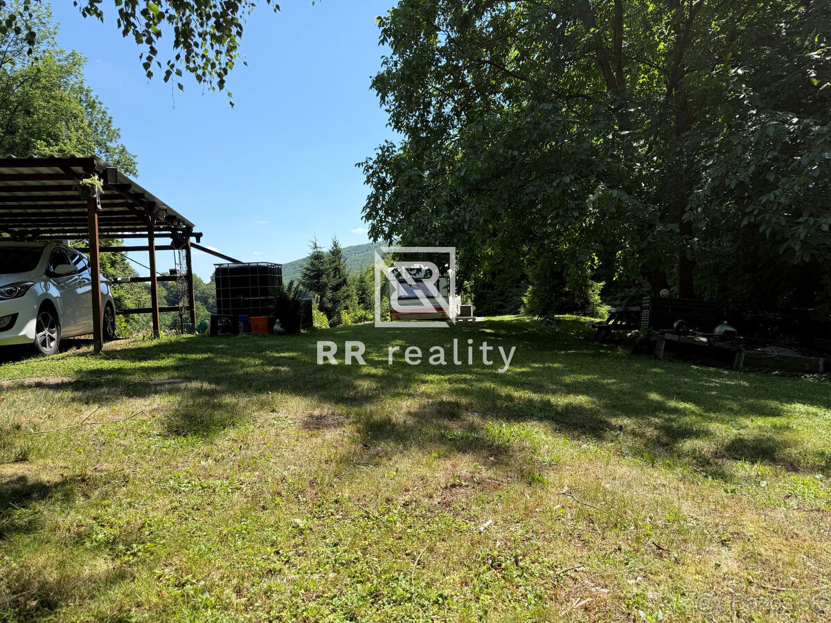 NA PREDAJ - veľký stavebný pozemok v Zlatej Idke 2698m2