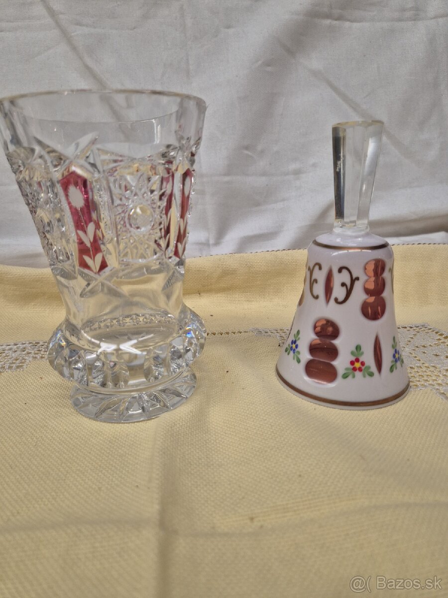 Predam vazu a zvoncek