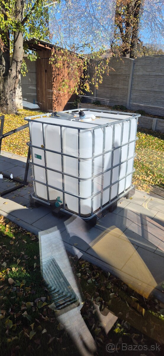 1000l IBC nadrz na vodu potravinárska