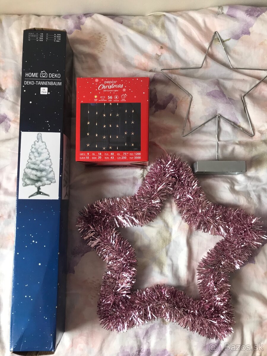 Balík vianočných dekorácií