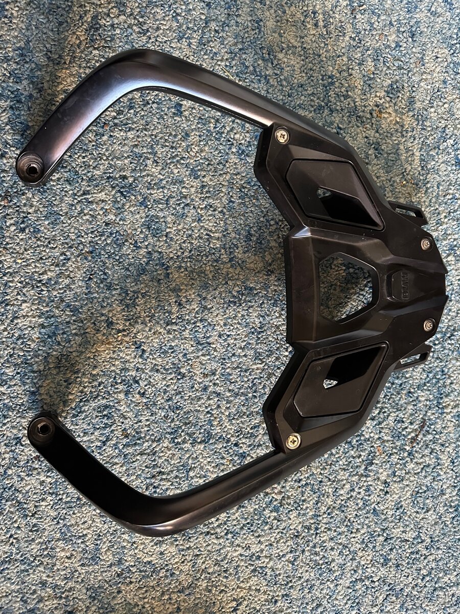 Predám zadný nosič BMW 1200/1250 GS