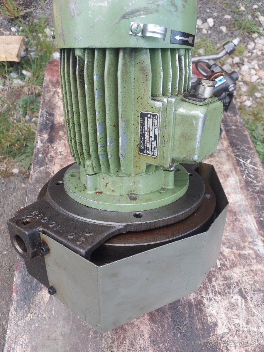 Hydraulicka jednotka.