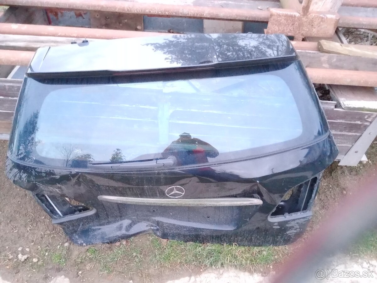 Mercedes B 2017
