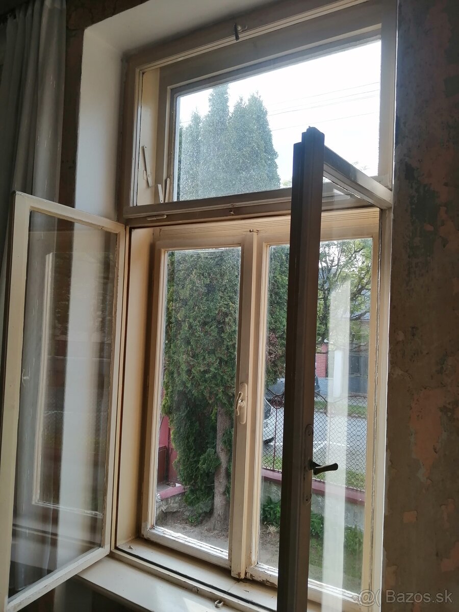 Krídla s kastlových /špaletových okien