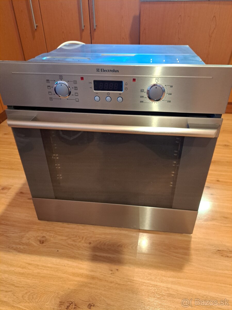 Electrolux vstavaná rúra