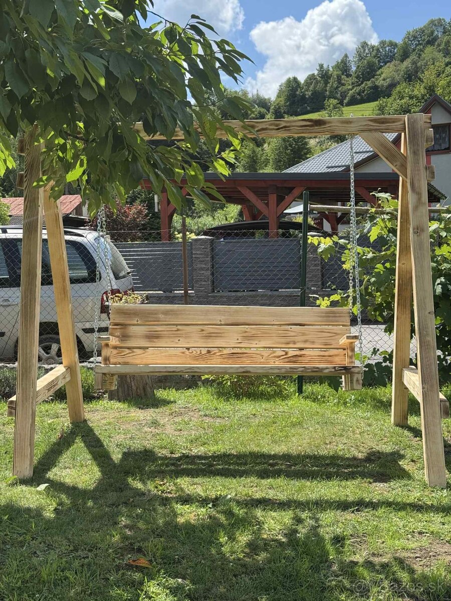 Záhradná hojdačka