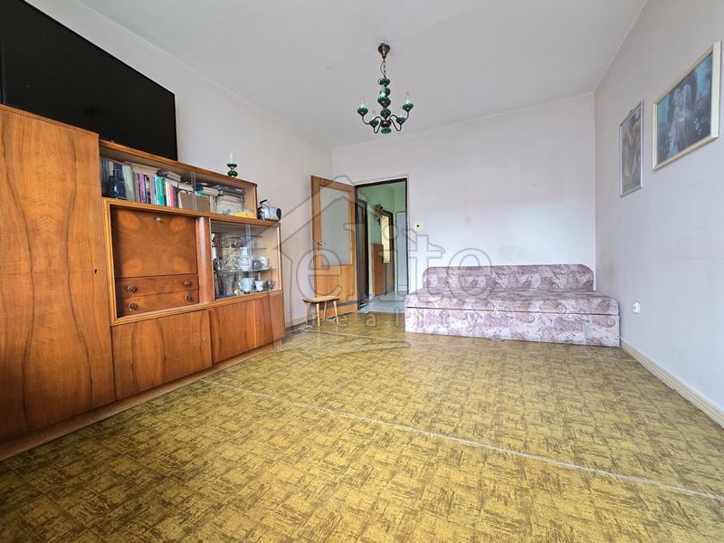 Predaj, Byt/3-izbový (RK01021489)