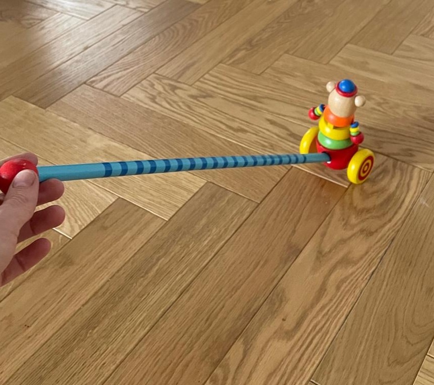 Saso na palicke - drevena hracka