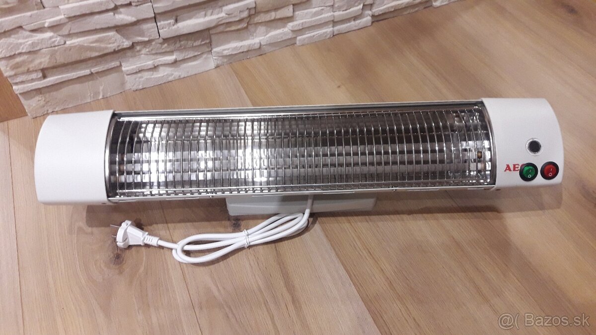 Elektrický ohrievač AEG