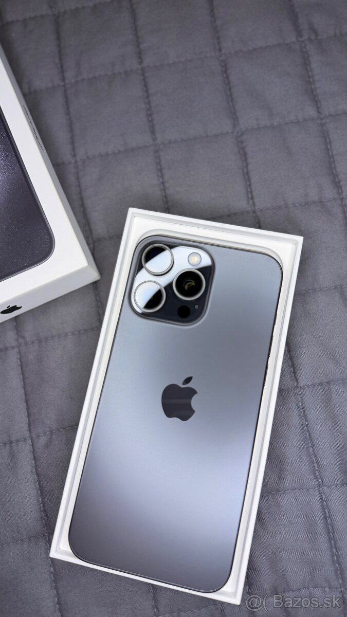 Apple iPhone 15 Pro Max – 256 GB – Black Titanium