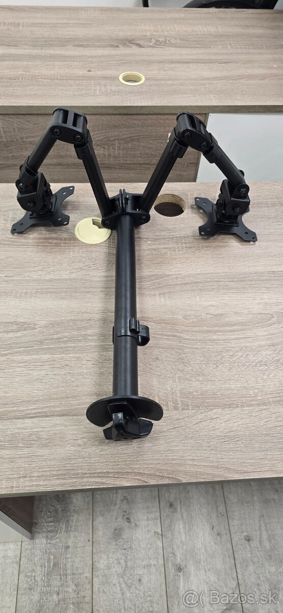 Stojan, držiak na dva monitory