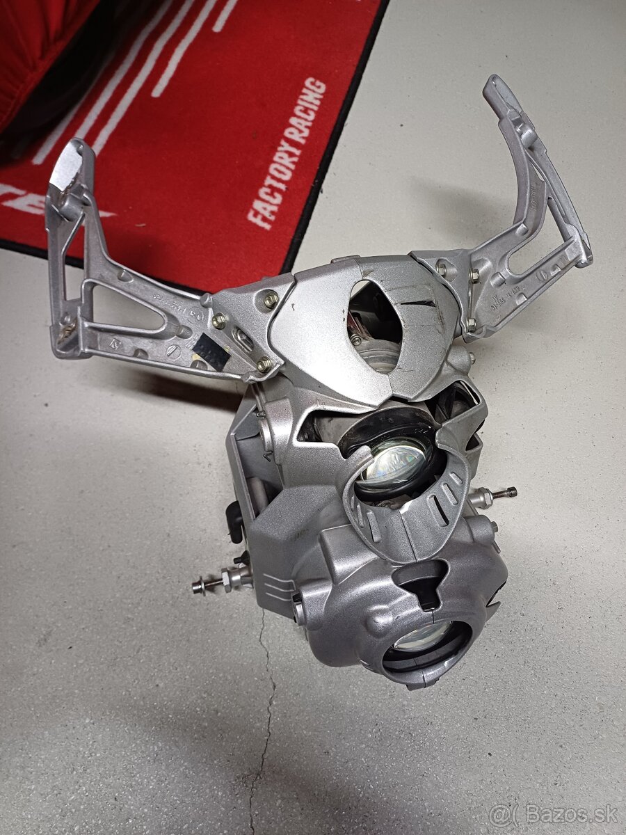 Ducati 999 držiak svetiel