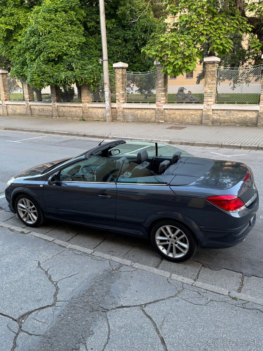 Opel Astra TwinTop (Cabrio) 1.9 (150PS)