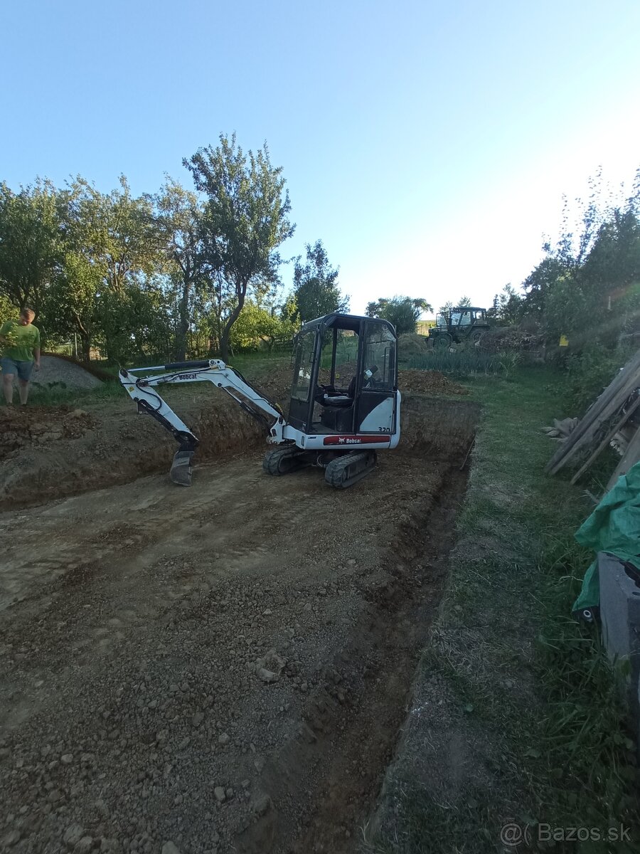 Minibager bobcat 320