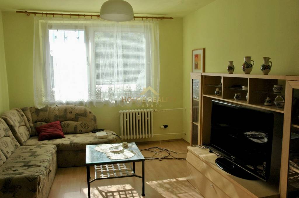 Predaj 3 izbový byt s lodžiou, ul. Medveďovej, Bratislava V.