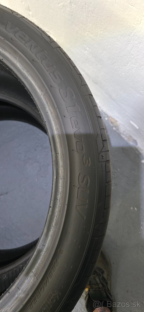 Hankook 285/40 R22