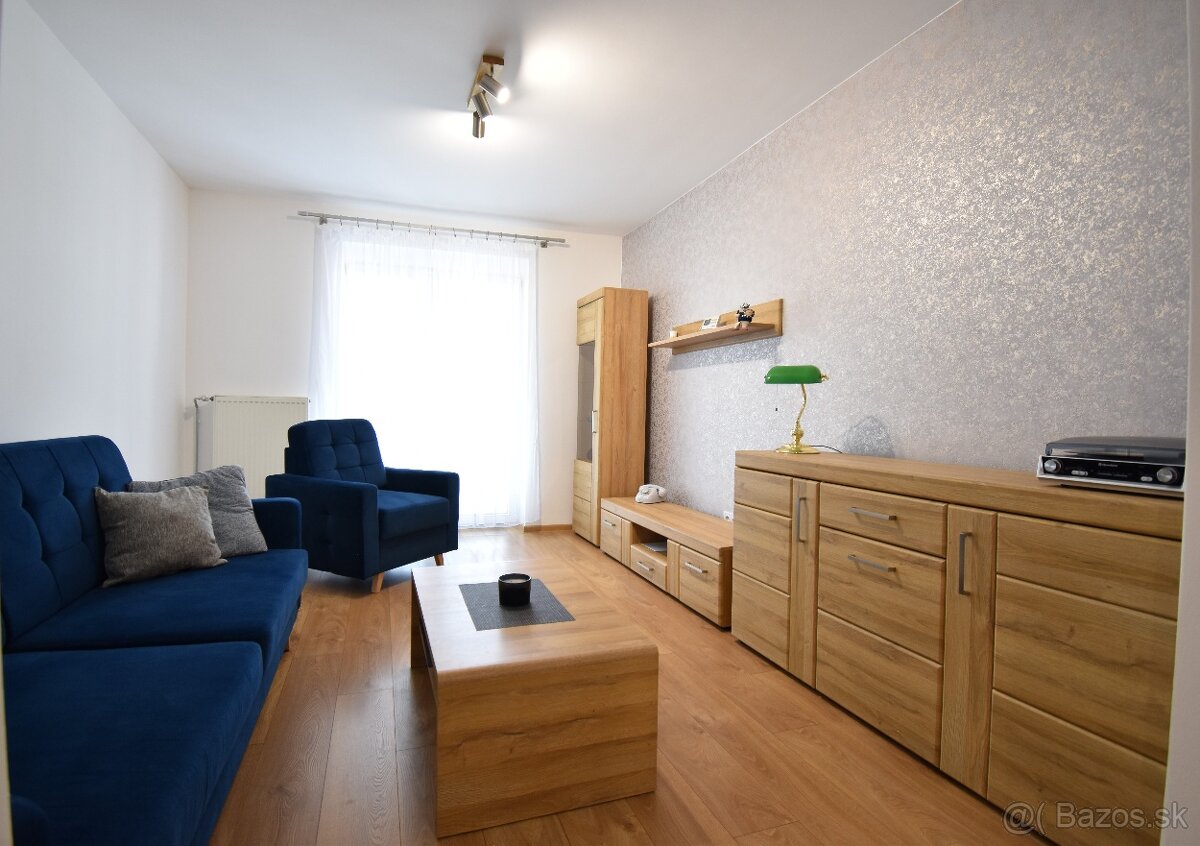 2 izb. byt s veľkým balkónom, ŽILINA - CENTRUM