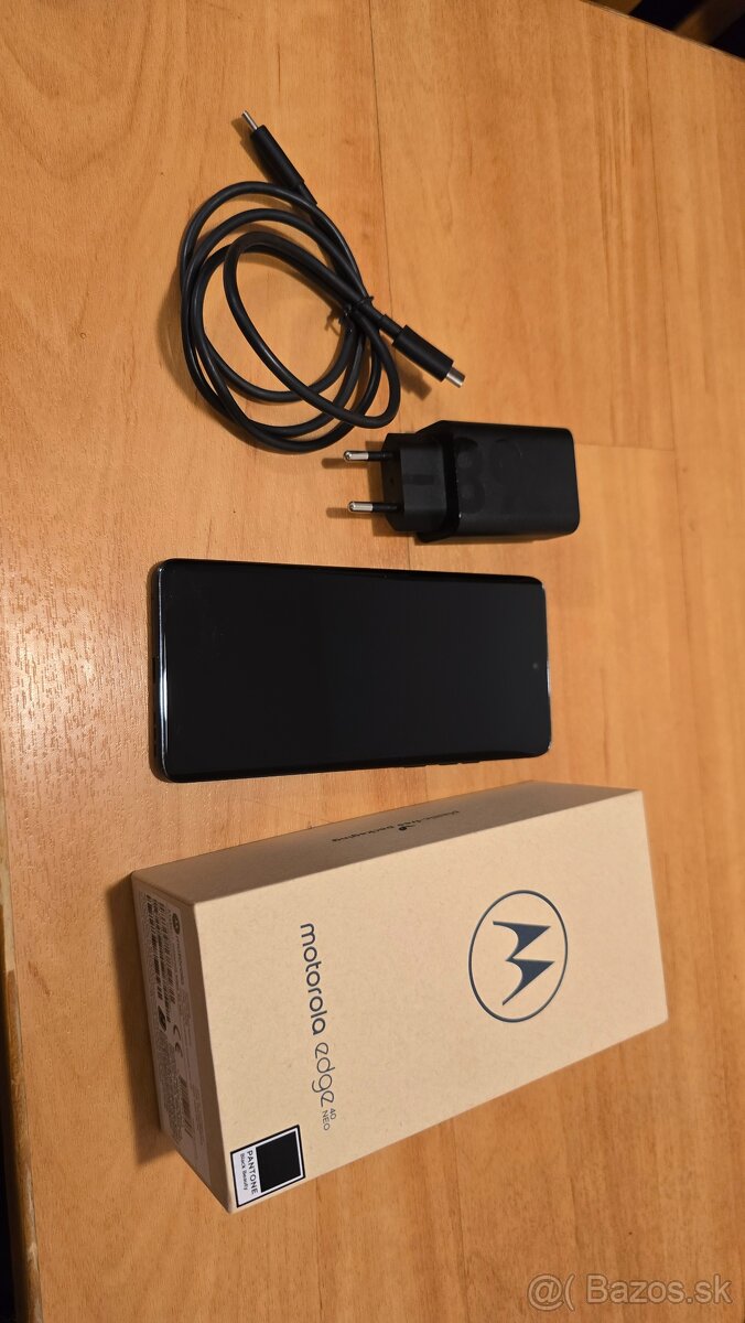 motorola edge 40 neo 12/256 GB