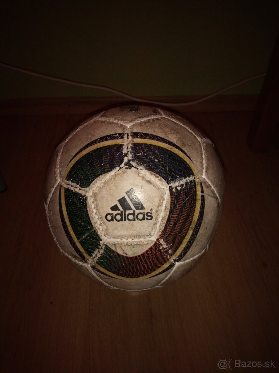 Jabulami futbalová lopta 2010