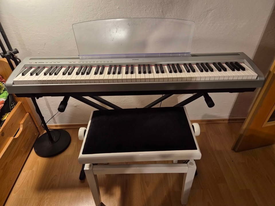 Digitálne piano YAMAHA P95