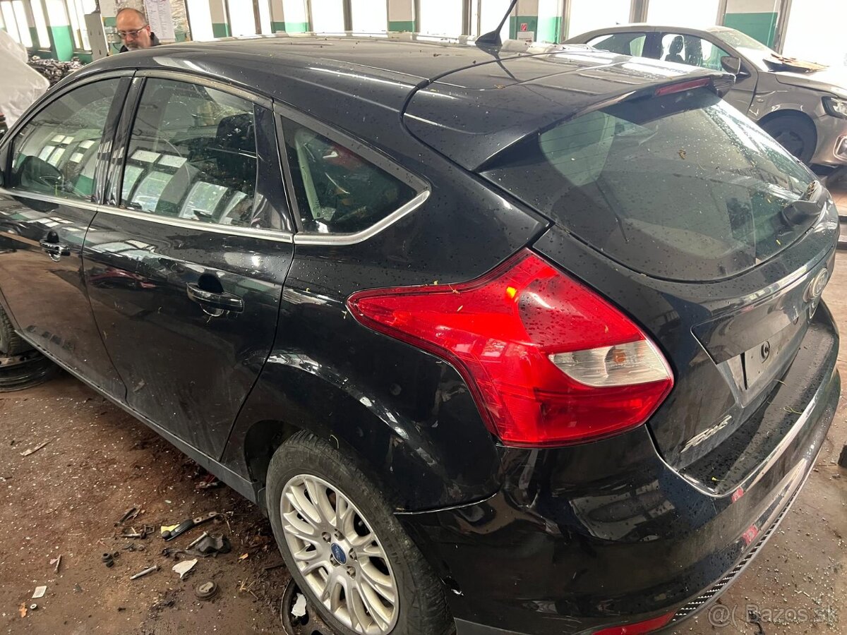 Rozpredám na diely Ford Focus mk3 HB combi