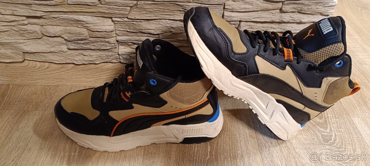 Vyššie tenisky zn. Puma, v. UK7