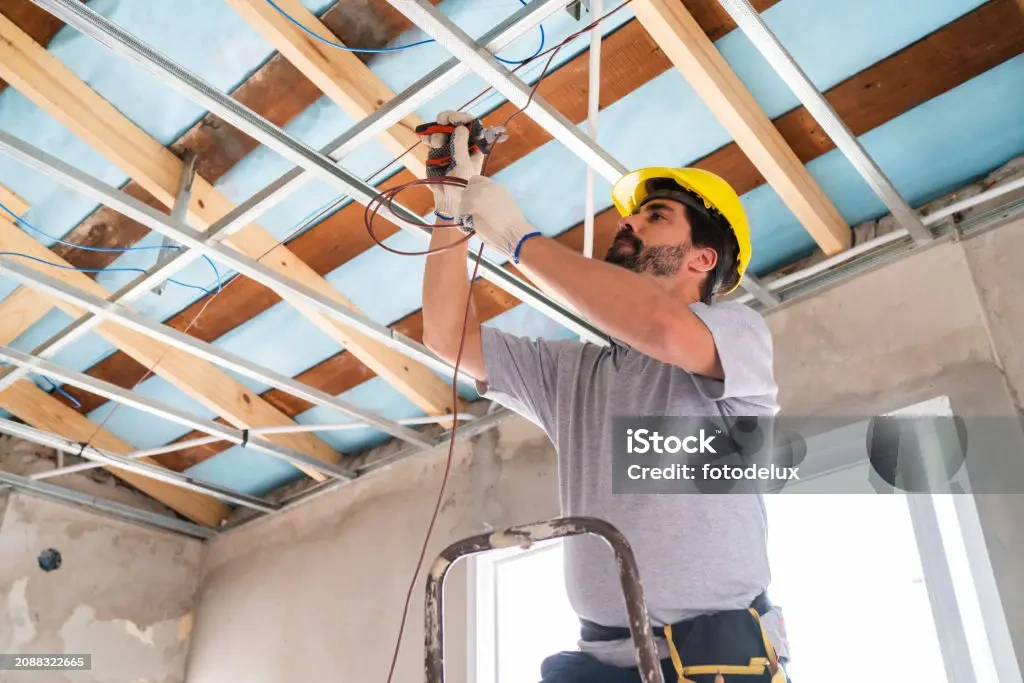 Priemyselný Elektrikár