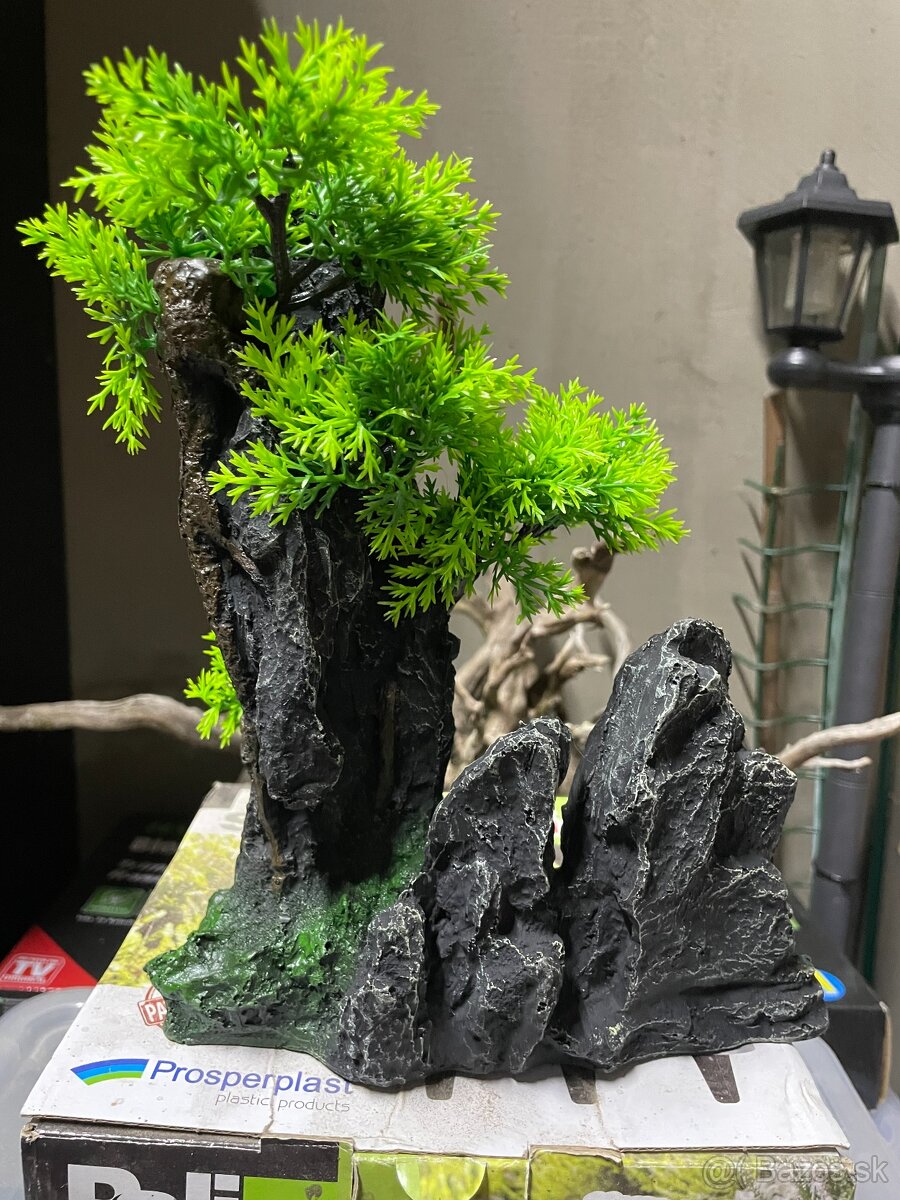 Dekoracia do akvaria umela