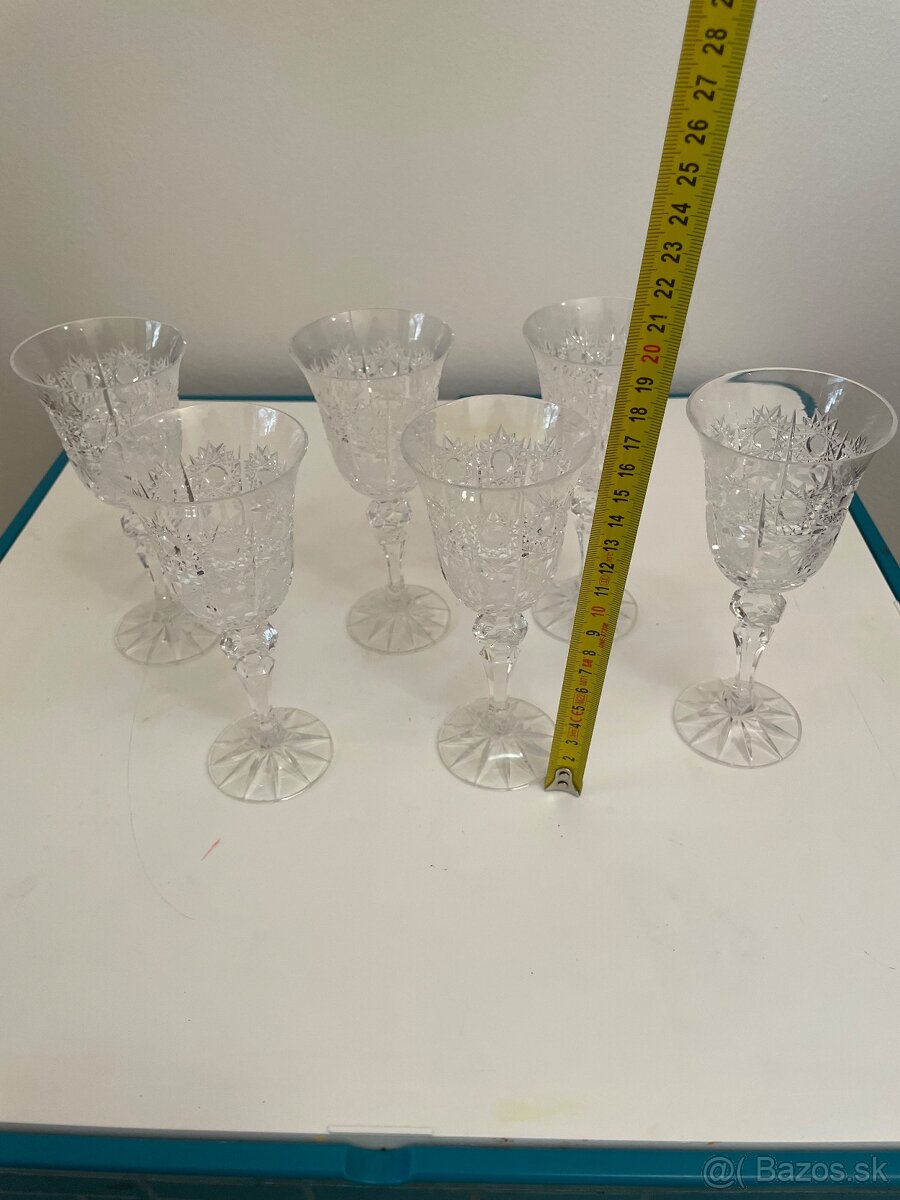 Kryštál, brúsene sklo a pod