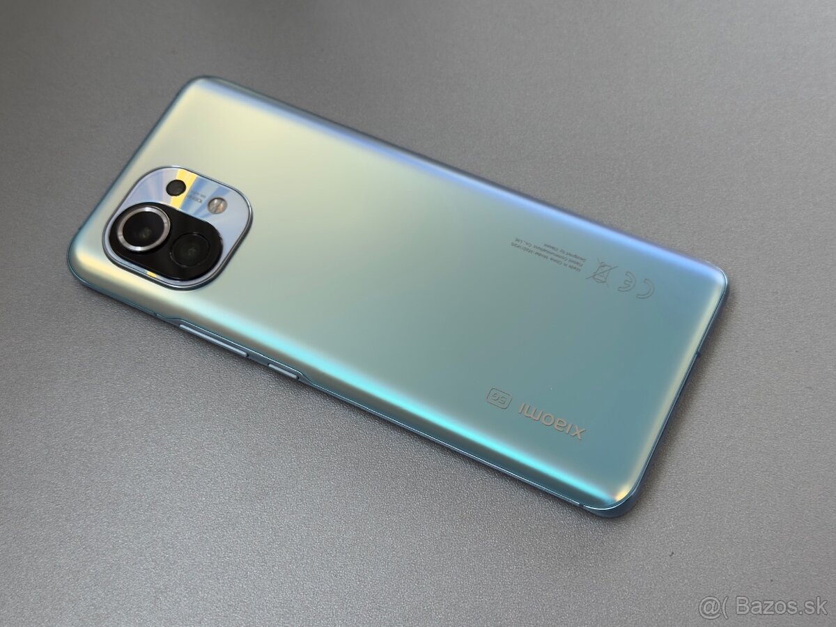 Puknutý Xiaomi Mi 11 8GB / 256GB Blue