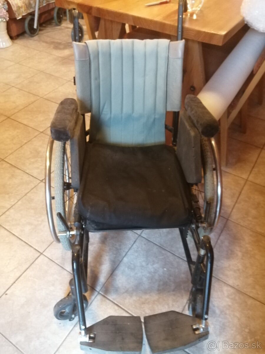 Invalidný vozík